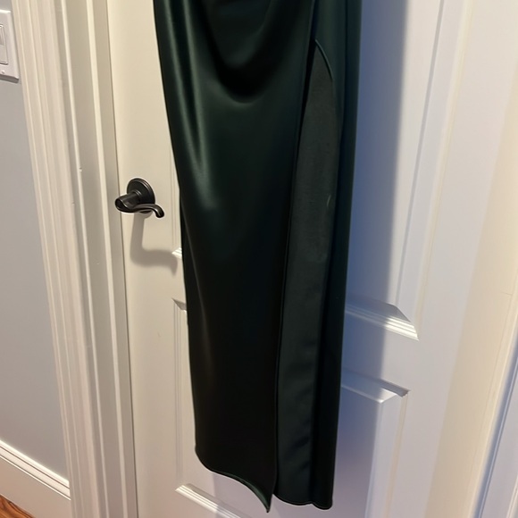 Anthropologie BHLDN Scottie One-Shoulder Satin Maxi Dress Forest Green size XS - Picture 8 of 10